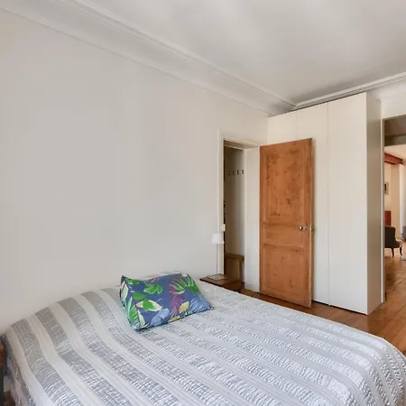 For 2 People - 19e Paris